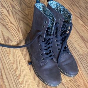 Dr. Martens Boots leopard print Stratford